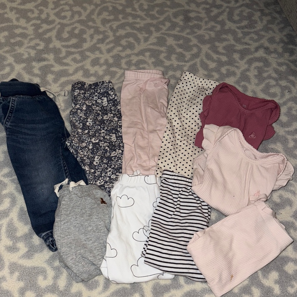 💖Baby Gap💖 Baby Girl 10 piece 12-18m Lot of EUC/GUC Pants/Onesies. All adorable!